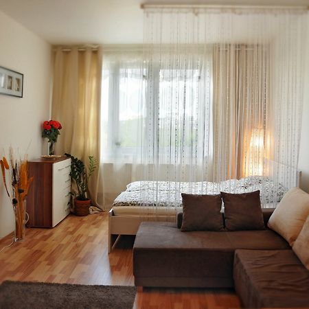 Apartment Freyova 25 Prague Luaran gambar